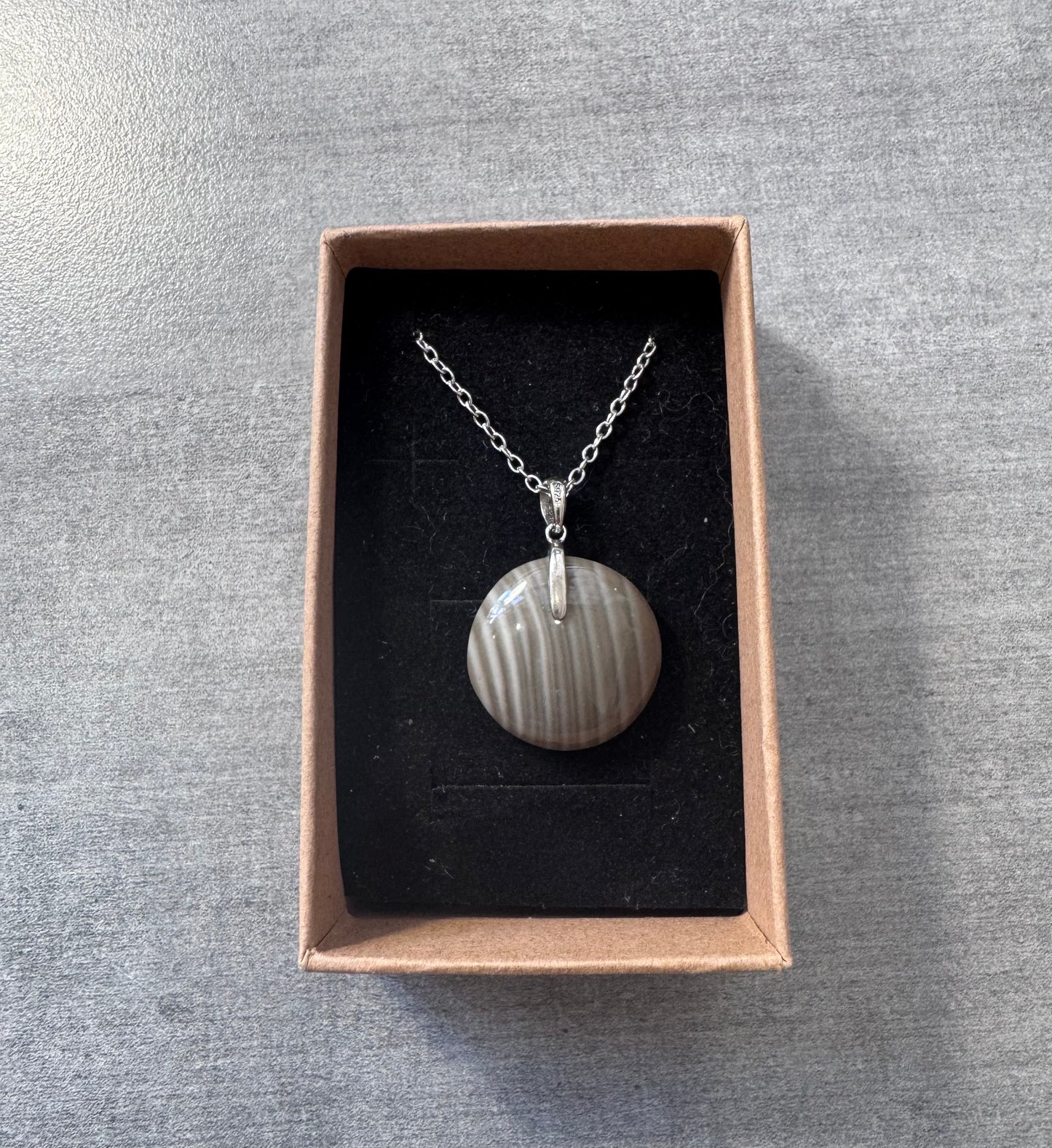 Collier en silex