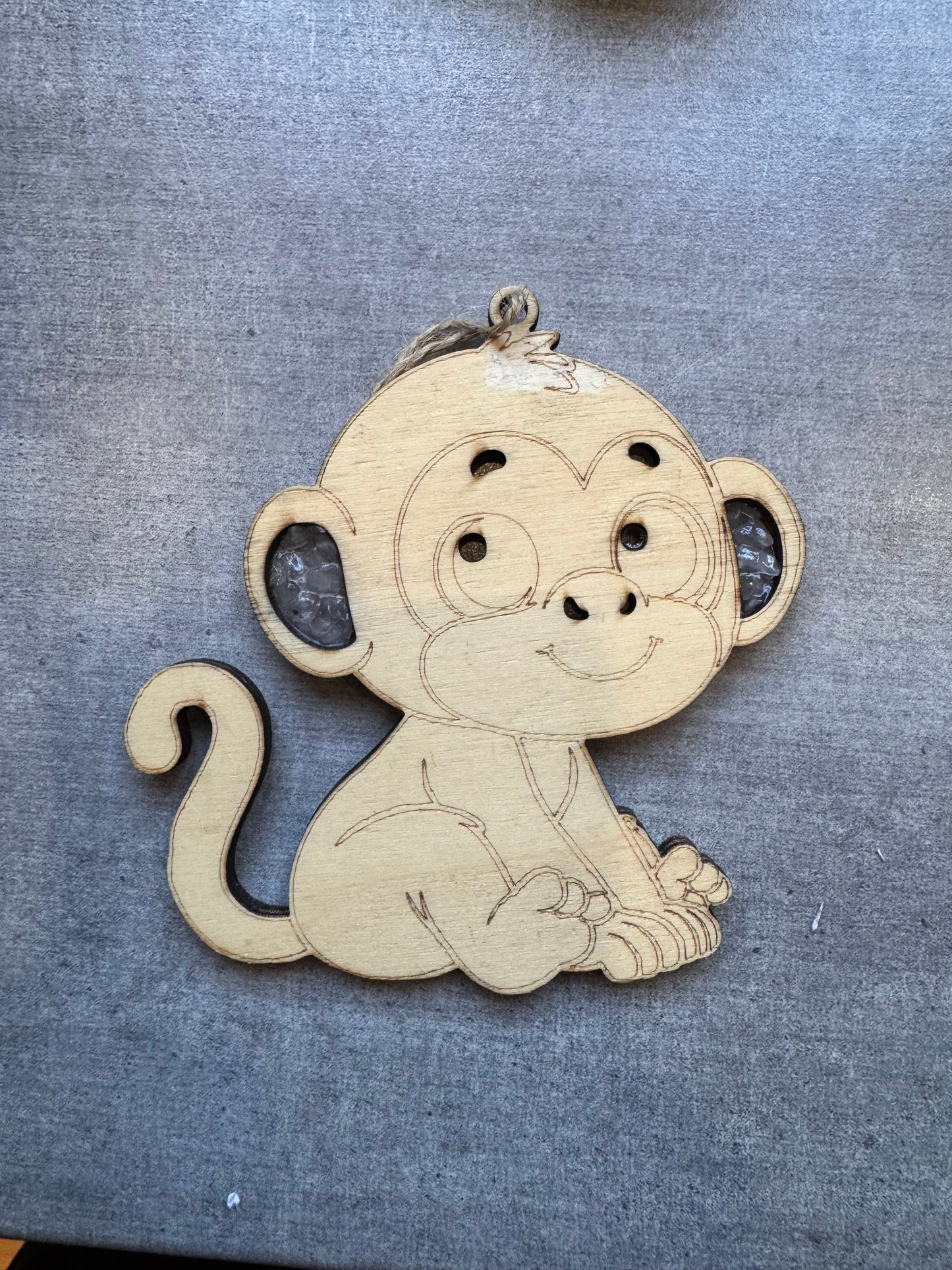 Girafe en bois de peuplier et cristal de roche