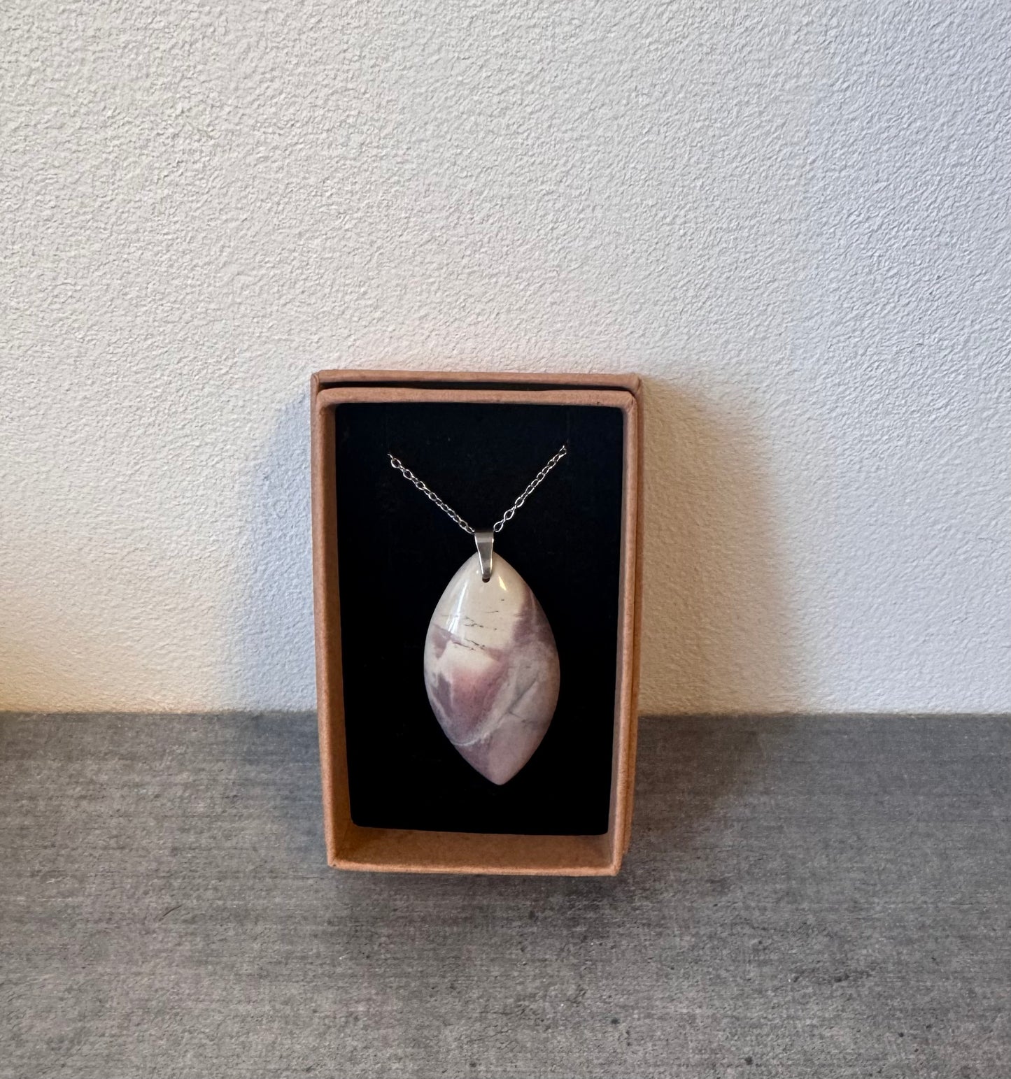 Collier en Jaspe porcelaine