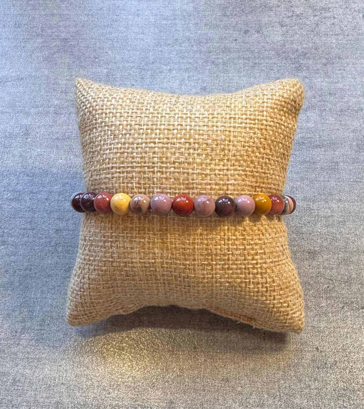 Bracelet en jaspe mokaite