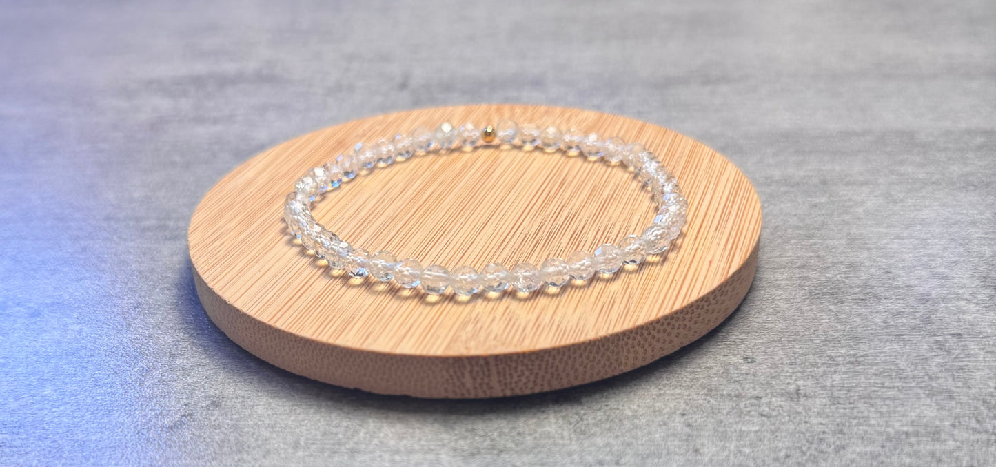 Bracelet en topaze blanche facetté