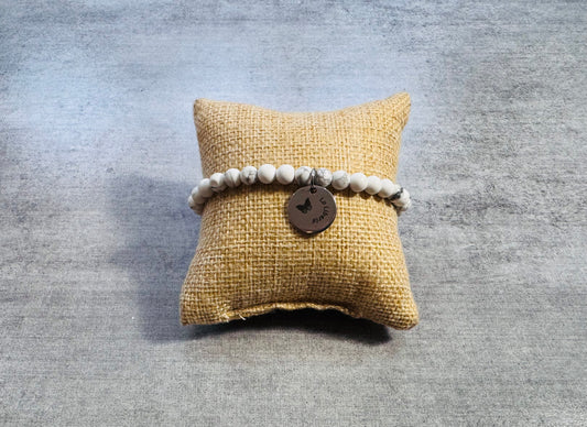 Bracelet en Howlite et breloque