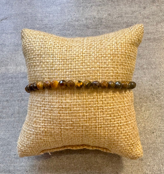 Bracelet en œil de tigre facetté