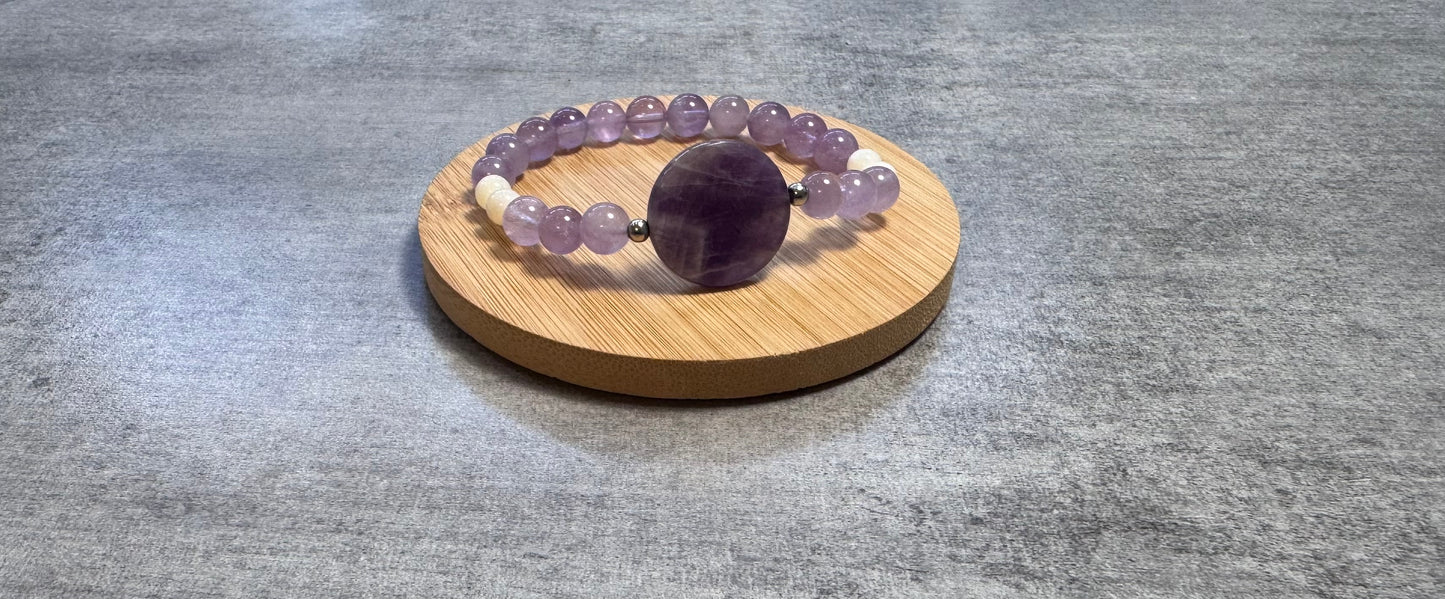Bracelet en Améthyste chevron , améthyste lavande et nacre
