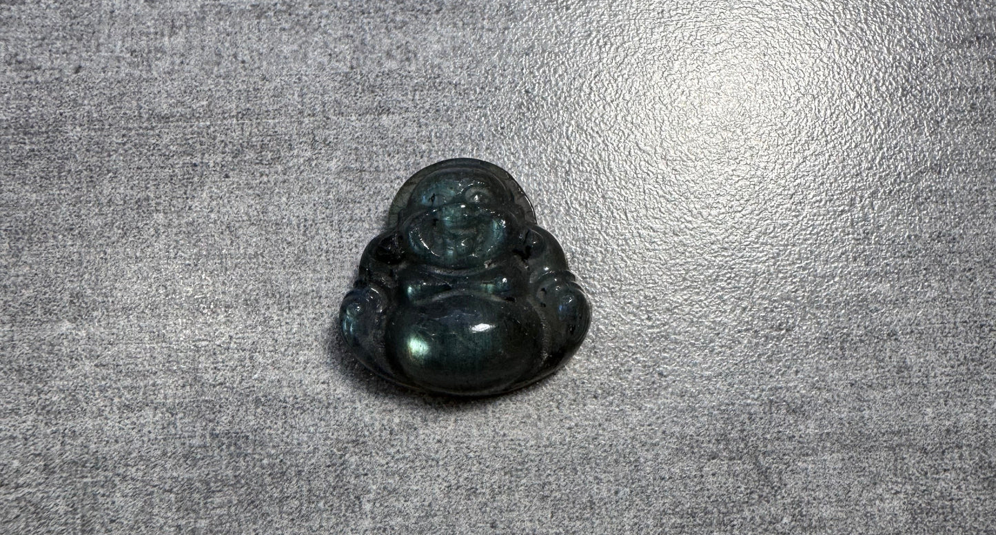 Bouddha en Labradorite