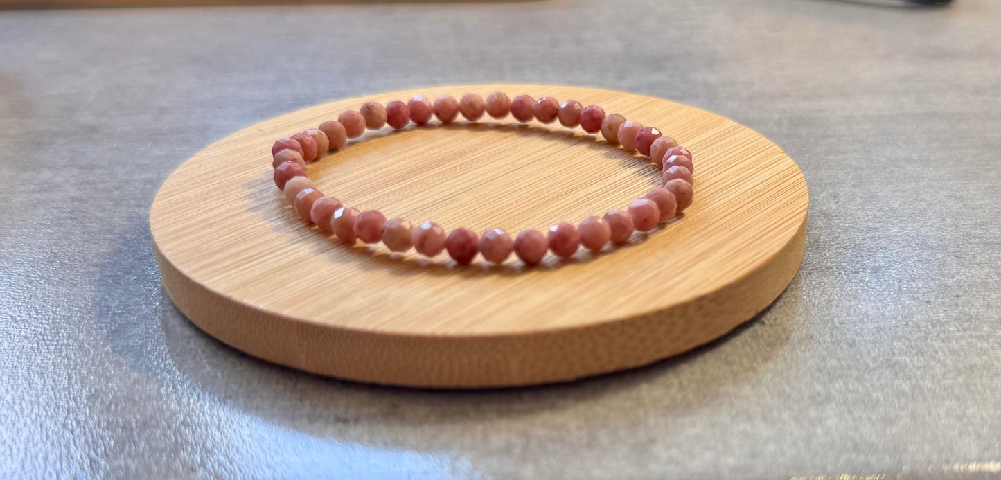 Bracelet en Rhodonite facetté