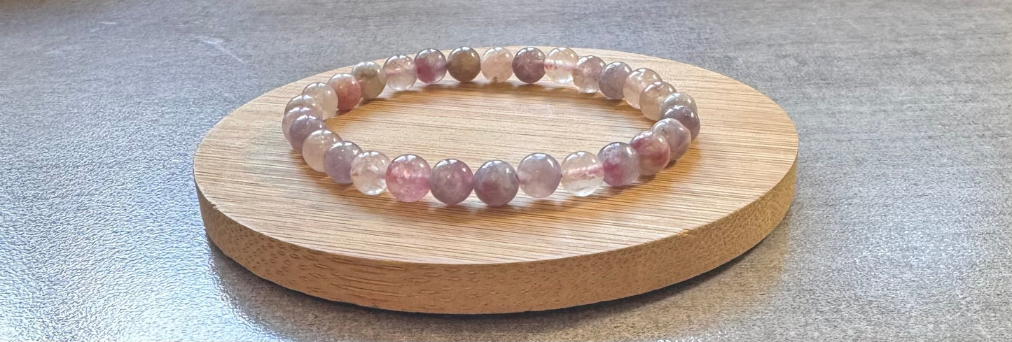 Bracelet Tourmaline rose sur eudialyte
