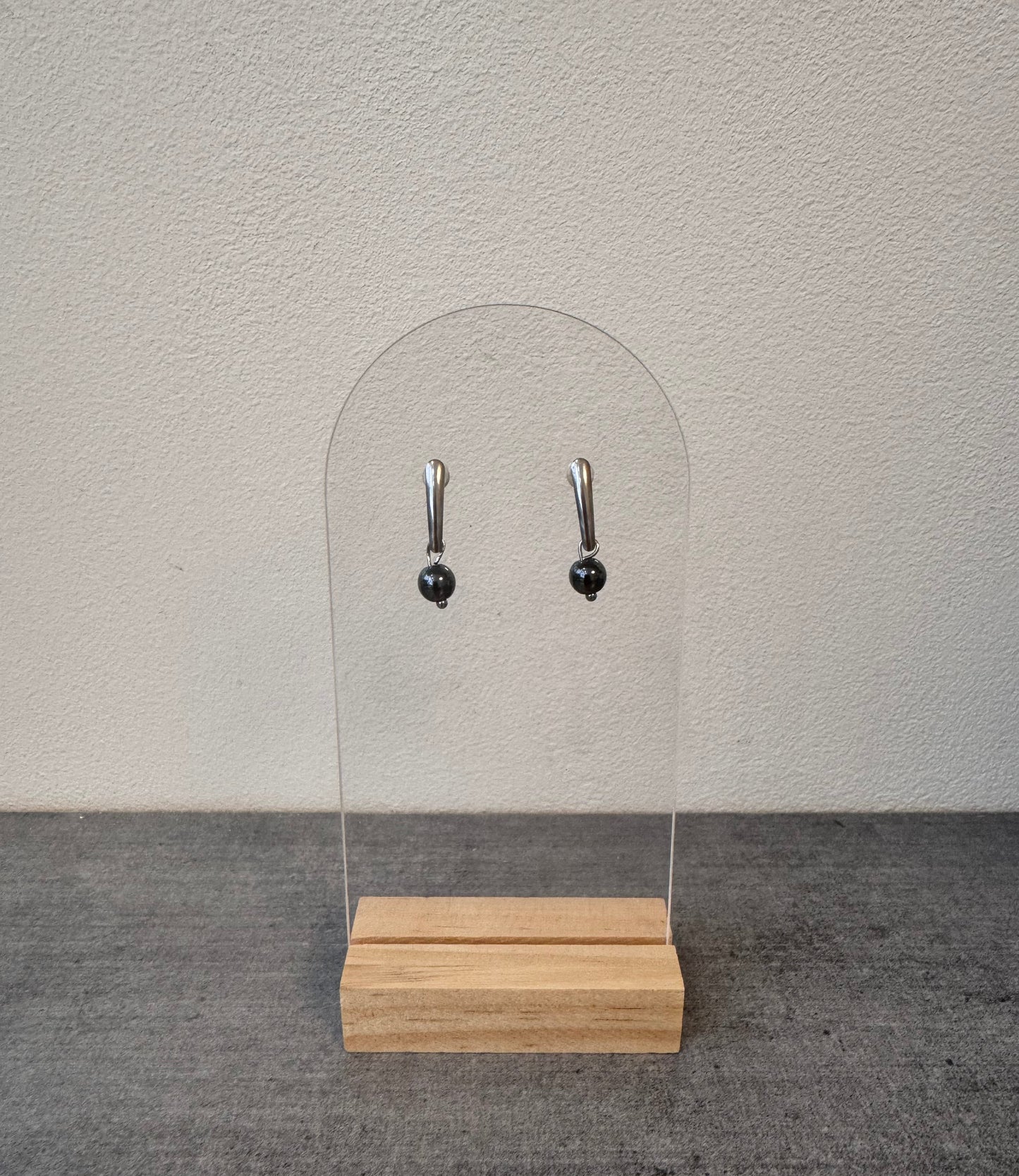 Boucle d’oreille en acier inoxydable et hématite