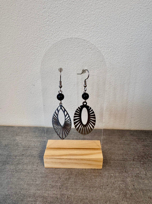 Boucle d’oreille en acier inoxydable et obsidienne noir