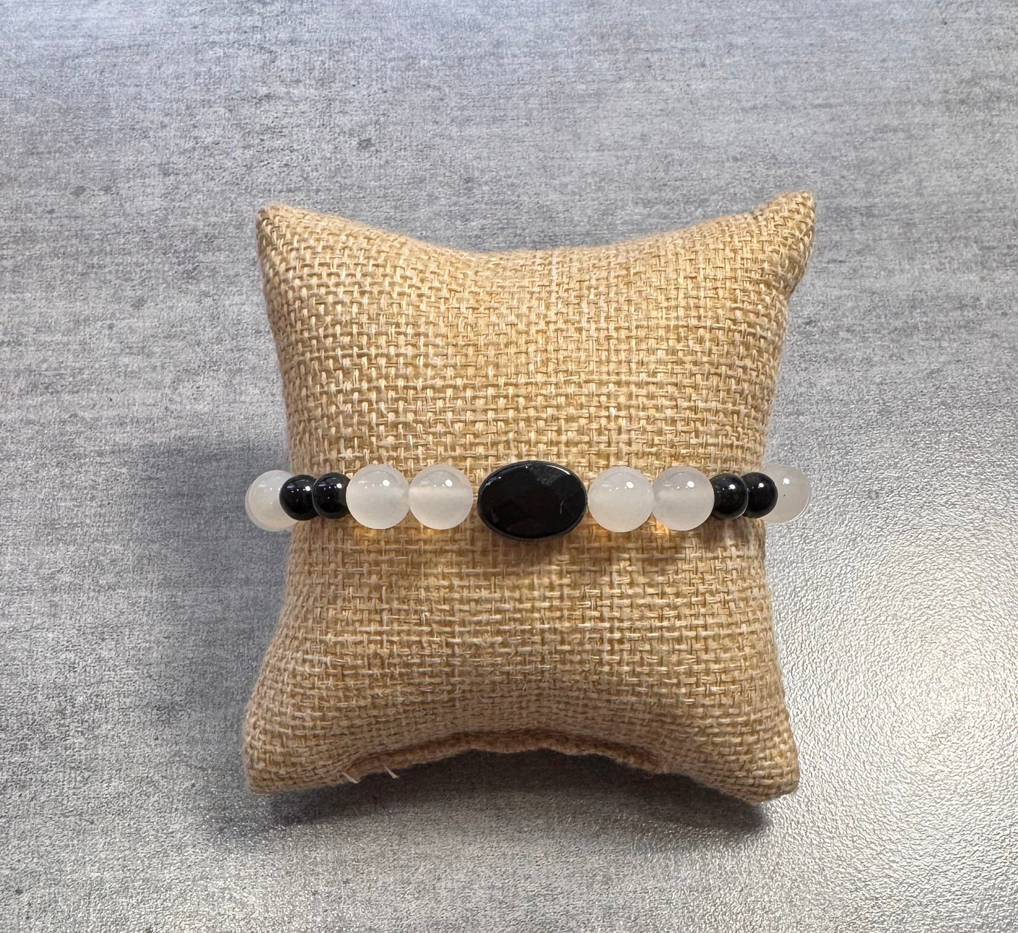 Bracelet en Tourmaline noir et agate blanche