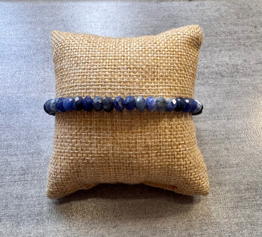 Bracelet en Sodalite facetté